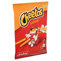 Cheetos mit Ketchup...